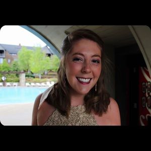 Meet your Posher, Ellie